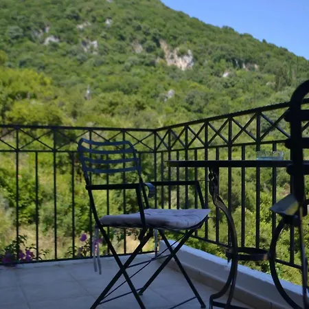 Giannatos Studios- Isabella *