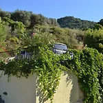Giannatos Studios- Isabella * Poros (Kefalonia)