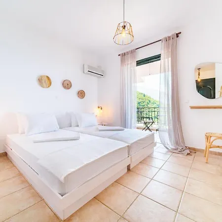 Apartment Giannatos Studios- Isabella