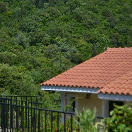 Giannatos Studios- Isabella Apartment