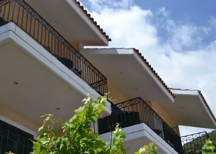 Giannatos Studios- Isabella Poros (Kefalonia)