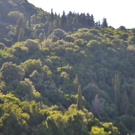 Giannatos Studios- Isabella Apartman Pórosz